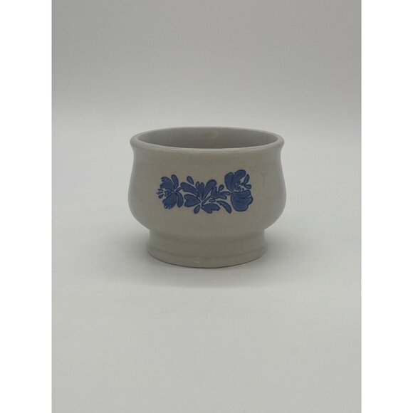 Vintage Pfaltzgraff Yorktown Sugar Bowl Blue and Gray Stoneware - Picture 1 of 2